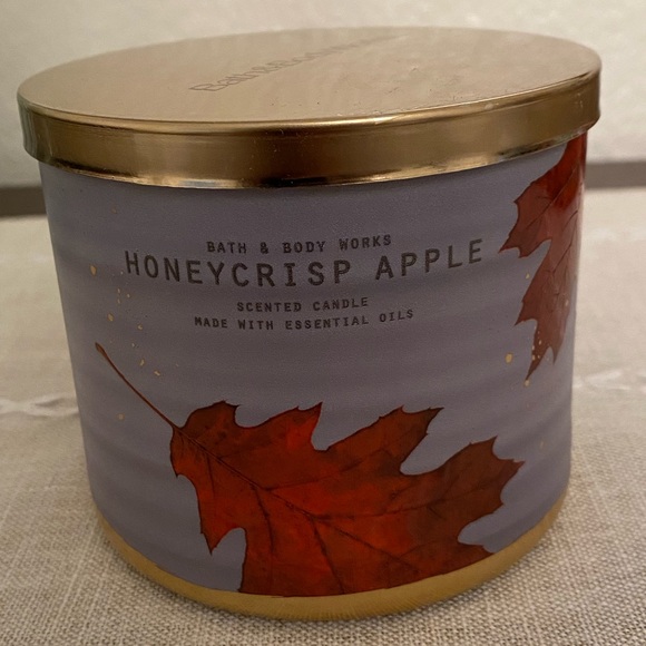 Bath & Body Works Other Honeycrisp Apple Candle Poshmark
